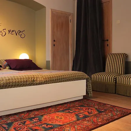 Bed & Breakfast Greets 3*